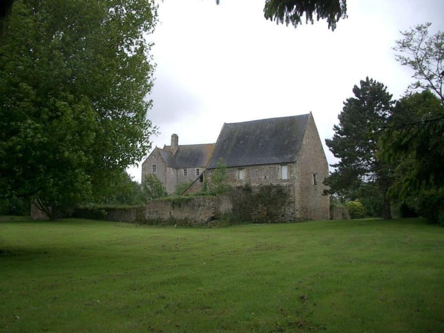 Le Chateau De Neuilly La Foret Vila Isigny-sur-Mer Exterior foto